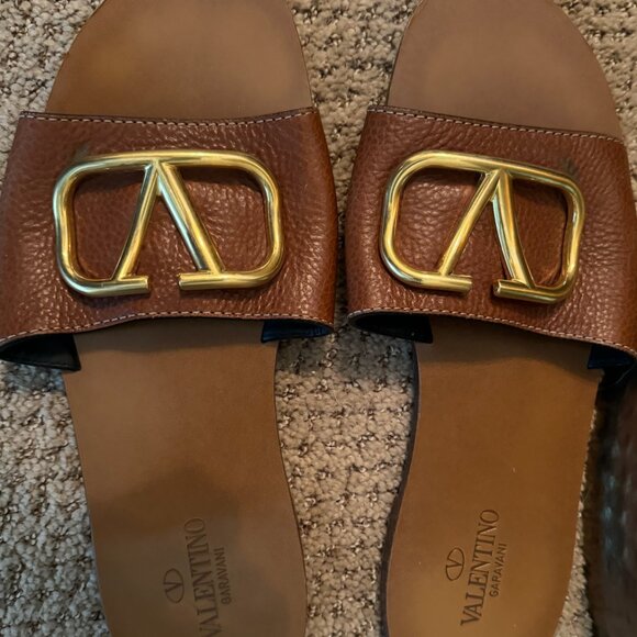 Valentino Garavani Tan Sandal - Picture 2 of 5